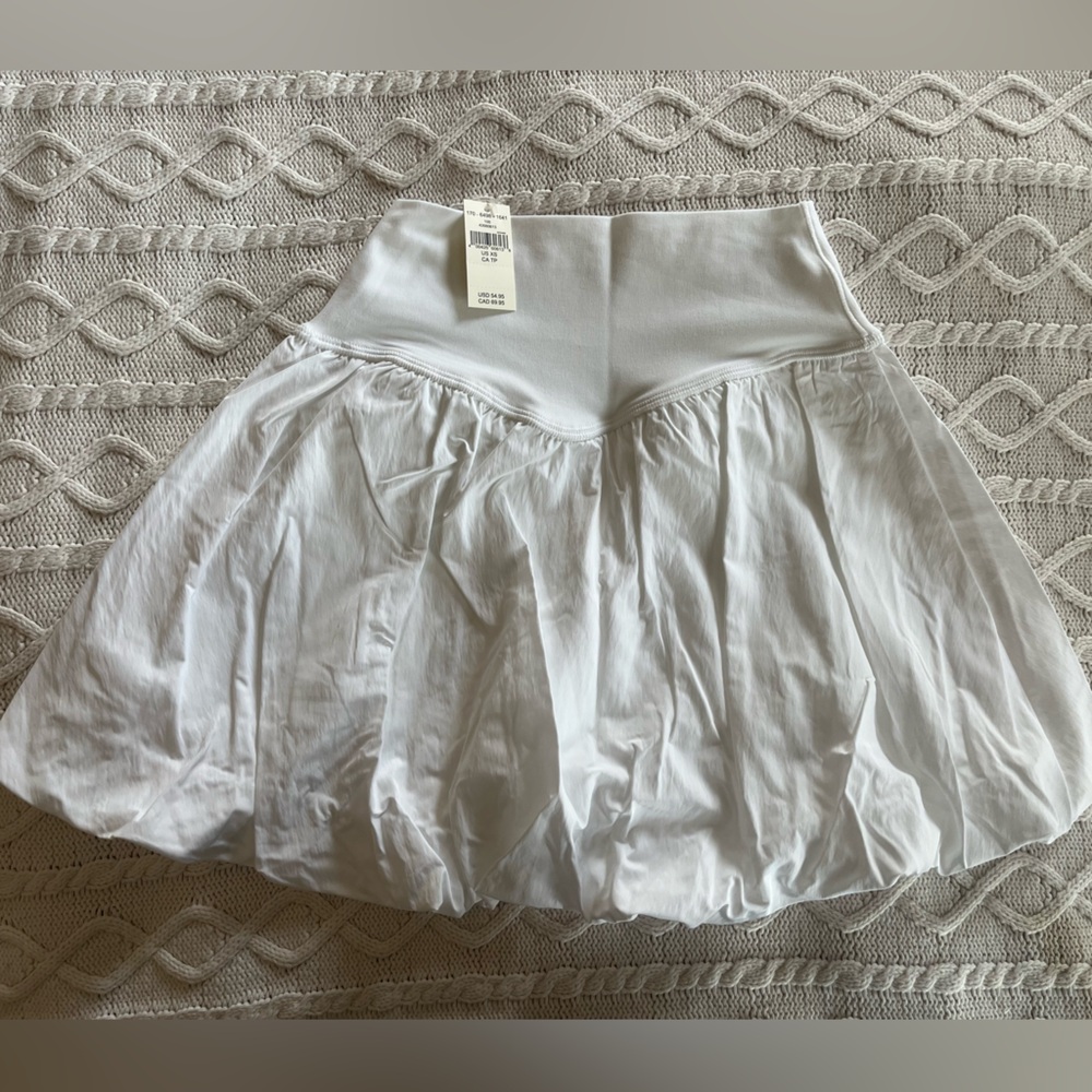 New! Offline by Aerie White Bubble Skort Shorts Mixed Media Women’s Size Medium - Picture 2 of 11